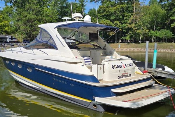 2003 Regal Commodore 4260