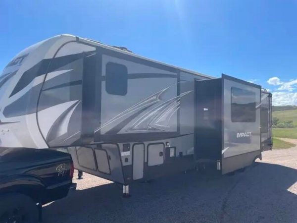 2017 Keystone Impact 351