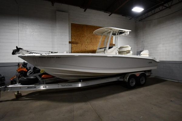 2022 Boston Whaler 250 Dauntless