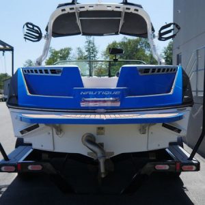 2019 Nautique 210