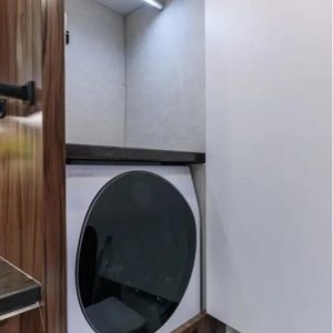 2022 Foretravel REALM PRESIDENTIAL SERIES LVB WITH SPA