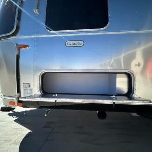 2024 Airstream GLOBETROTTER 27FB TWIN