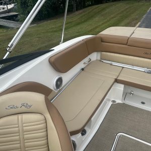 2018 Sea Ray SPXO 230