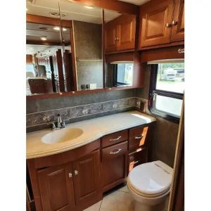 2014 Winnebago Adventurer 37F