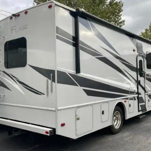 2024 Fleetwood FLAIR 28A