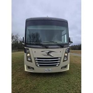 2019 Thor Motor Coach Miramar 37 1
