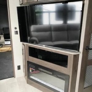 2022 Grand Design MOMENTUM M-CLASS 351MR