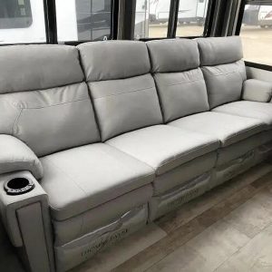 2022 Grand Design MOMENTUM M-CLASS 351MR