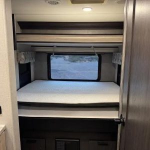 2021 Forest River SUNSEEKER 2500TS