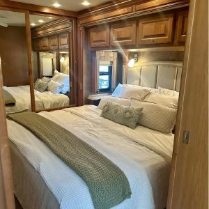 2011 Tiffin Motorhomes PHAETON 40 QTH