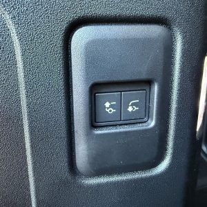 2025 Land Rover Defender 110 P400 Sedona Edition