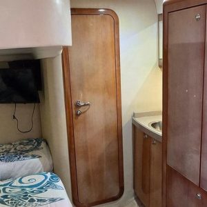 2003 Regal Commodore 4260