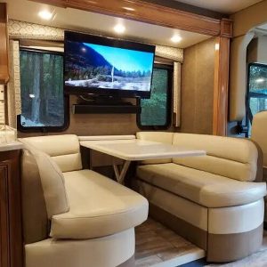 2017 Thor Motor Coach PALAZZO 33 3