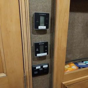 2017 Thor Motor Coach PALAZZO 33 3