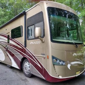 2017 Thor Motor Coach PALAZZO 33 3