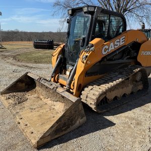2017 CASE Skid Steers TV380