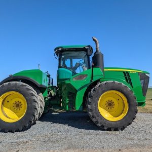 2015 JOHN DEERE Tractors 9420R