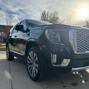 2021 Yukon Denali Black Exterior