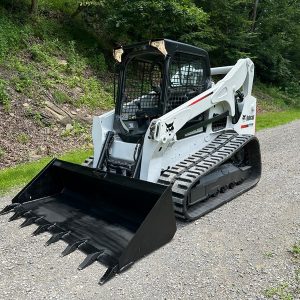 2019 BOBCAT Skid Steers T740