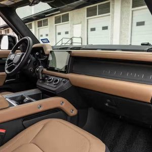 2025 Land Rover Defender 130 V8